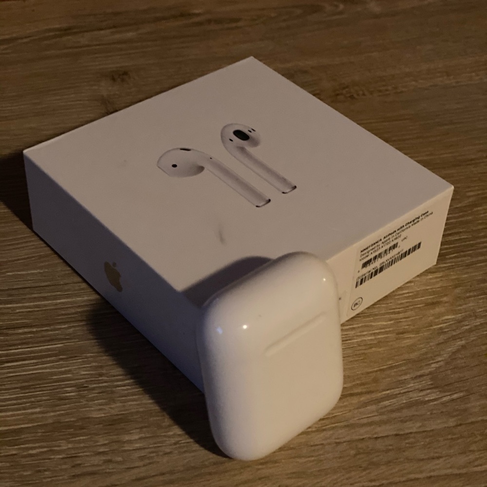 Apple AirPods